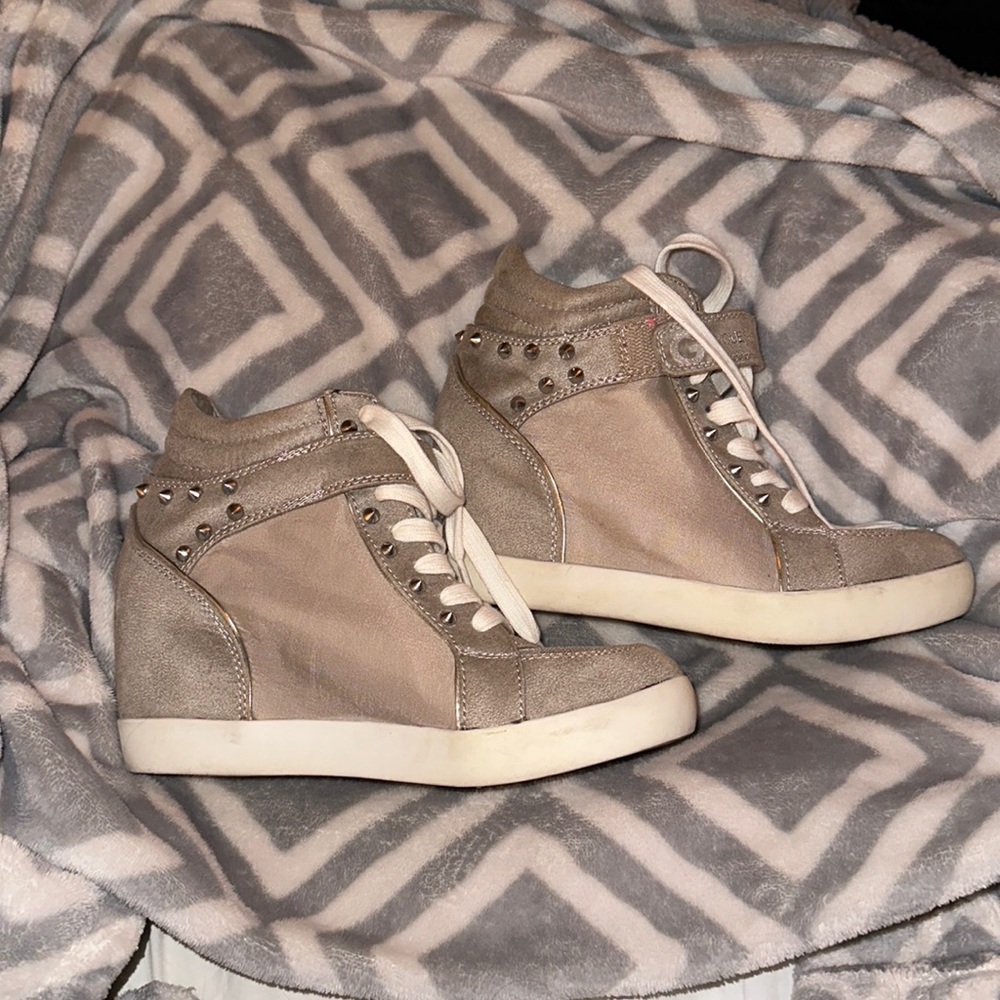 Wedged studded gray Guess boots in size 7 1/2